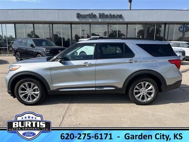2024 Ford Explorer XLT — photo 1 of 14