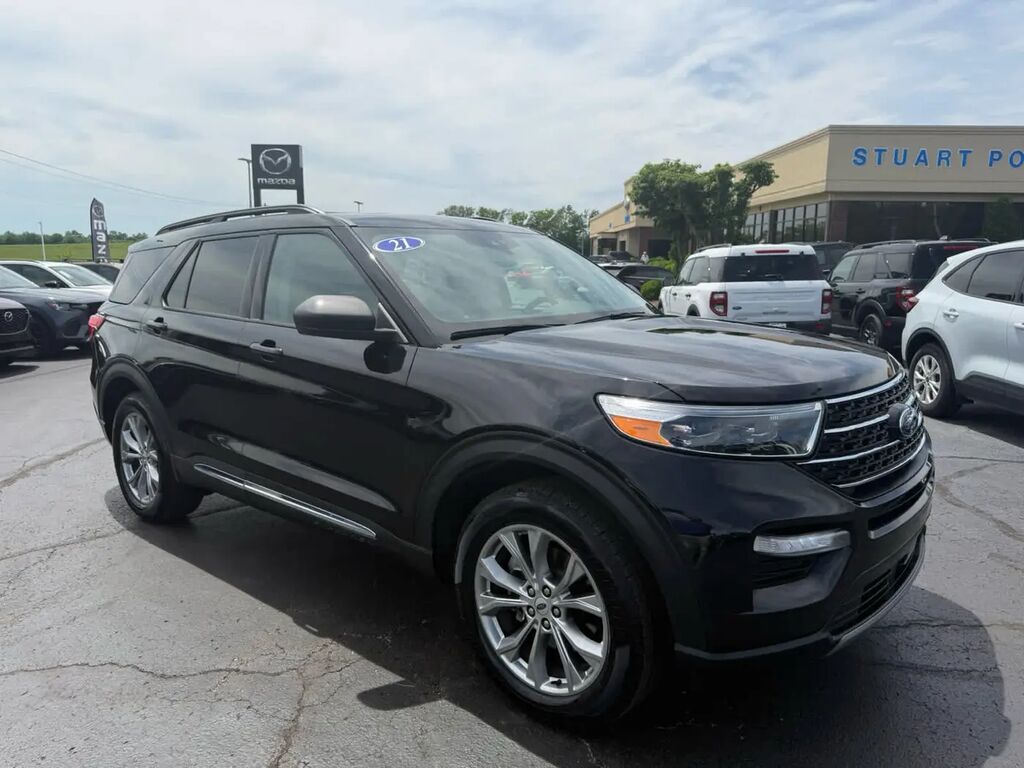 2021 Ford Explorer XLT — photo 1 of 19
