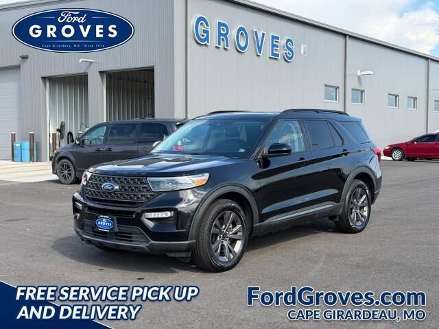 2022 Ford Explorer XLT — photo 1 of 13