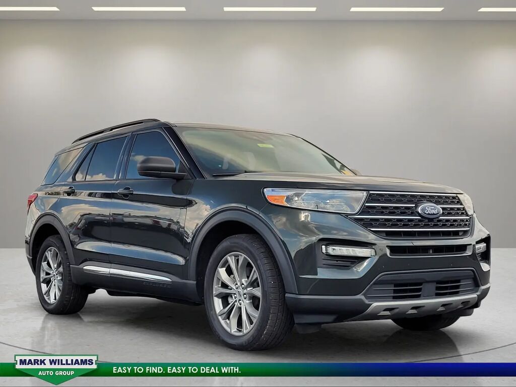 2022 Ford Explorer XLT — photo 1 of 24
