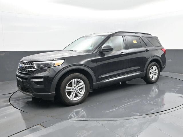 2023 Ford Explorer XLT — photo 1 of 26