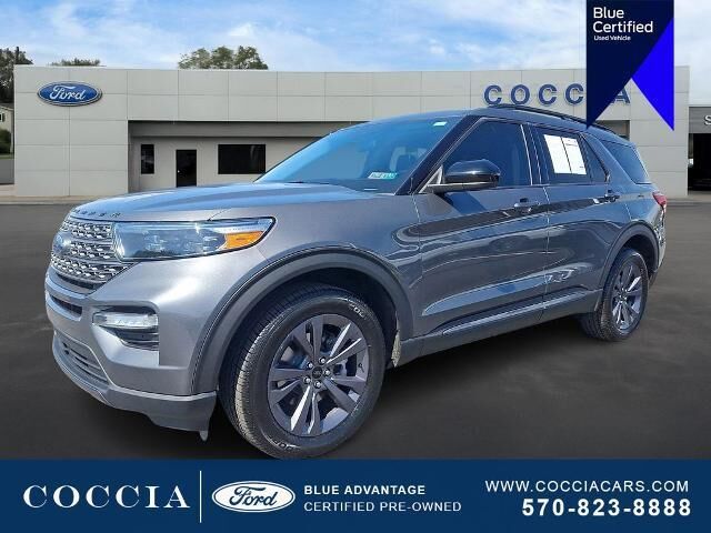 2023 Ford Explorer XLT — photo 1 of 26