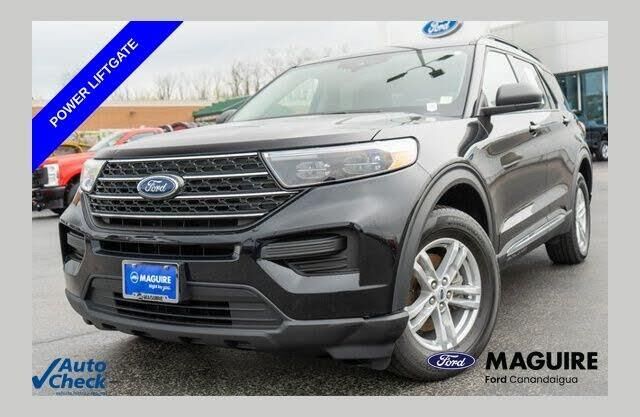 2023 Ford Explorer XLT — photo 1 of 2