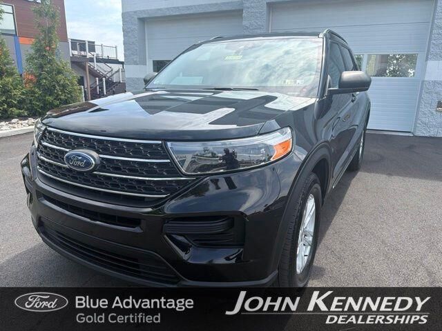 2023 Ford Explorer XLT — photo 1 of 13