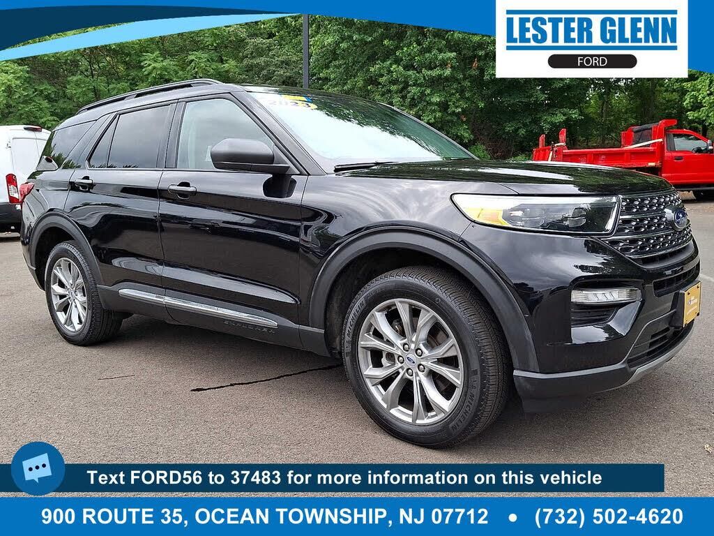 2023 Ford Explorer XLT — photo 1 of 1