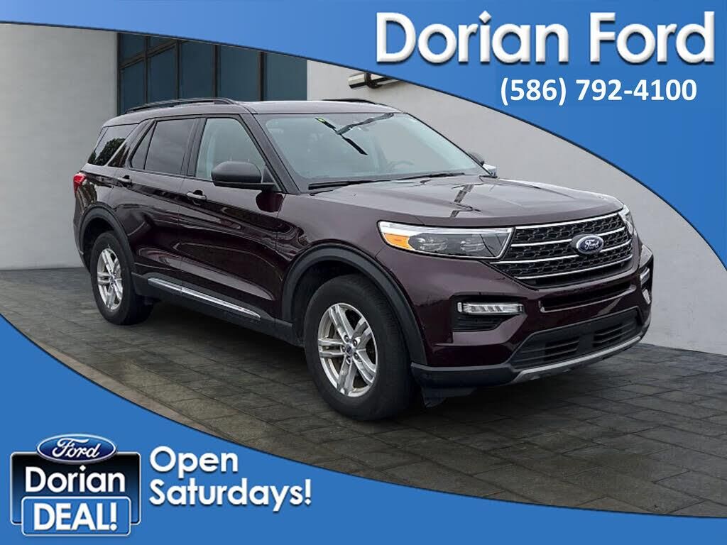 2023 Ford Explorer XLT — photo 1 of 1