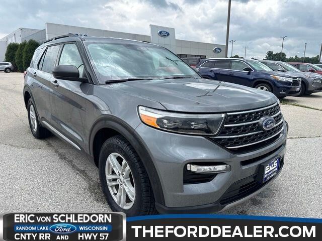 2024 Ford Explorer XLT — photo 1 of 26