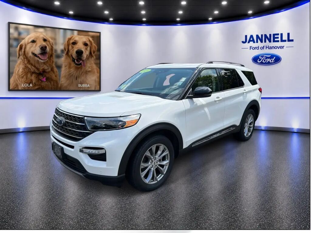 2024 Ford Explorer XLT — photo 1 of 13