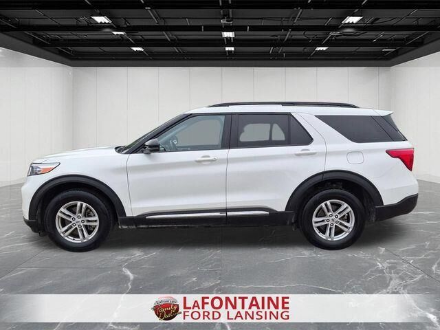 2024 Ford Explorer XLT — photo 1 of 11