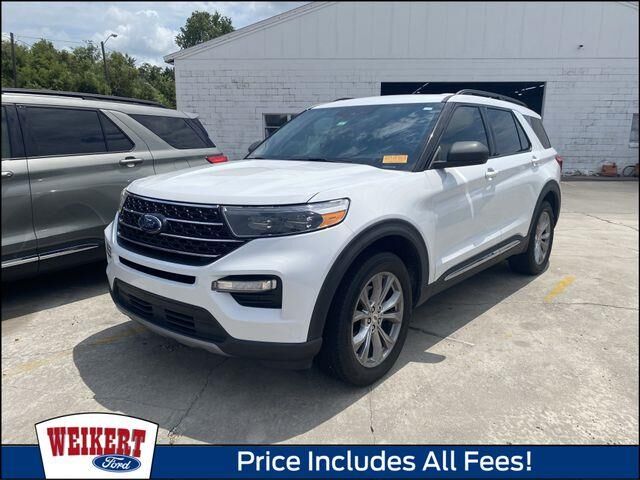2020 Ford Explorer XLT — photo 1 of 10