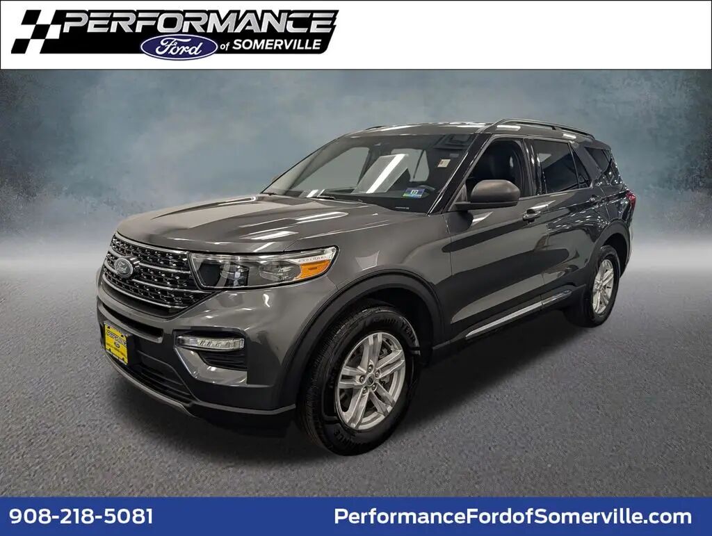 2020 Ford Explorer XLT — photo 1 of 13