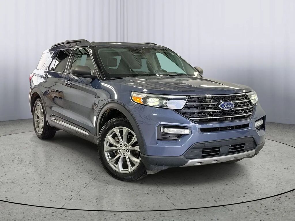 2021 Ford Explorer XLT — photo 1 of 13