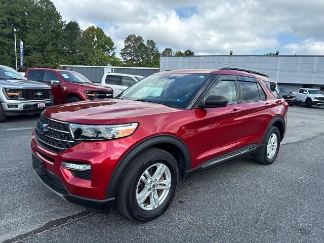 2021 Ford Explorer XLT — photo 1 of 26