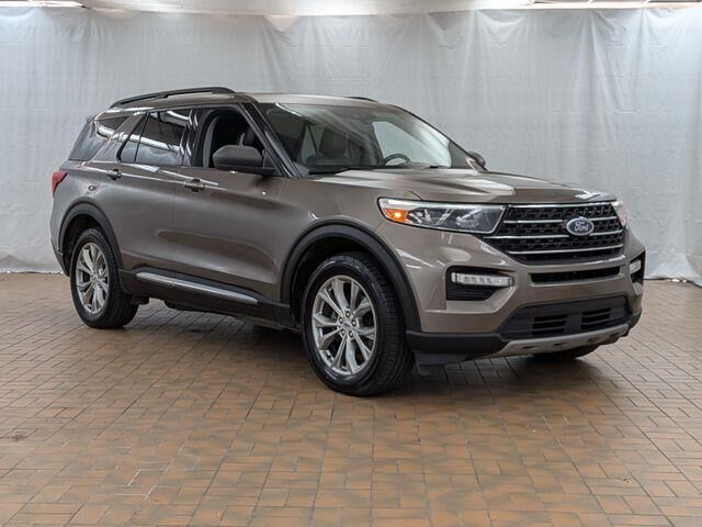2021 Ford Explorer XLT — photo 1 of 13