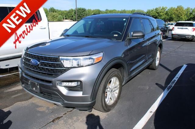 2021 Ford Explorer XLT — photo 1 of 12