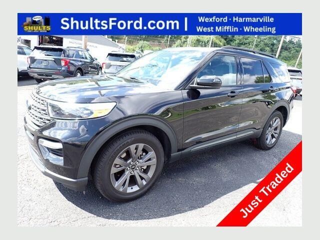 2022 Ford Explorer XLT — photo 1 of 13