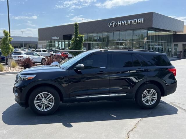 2022 Ford Explorer XLT — photo 1 of 26