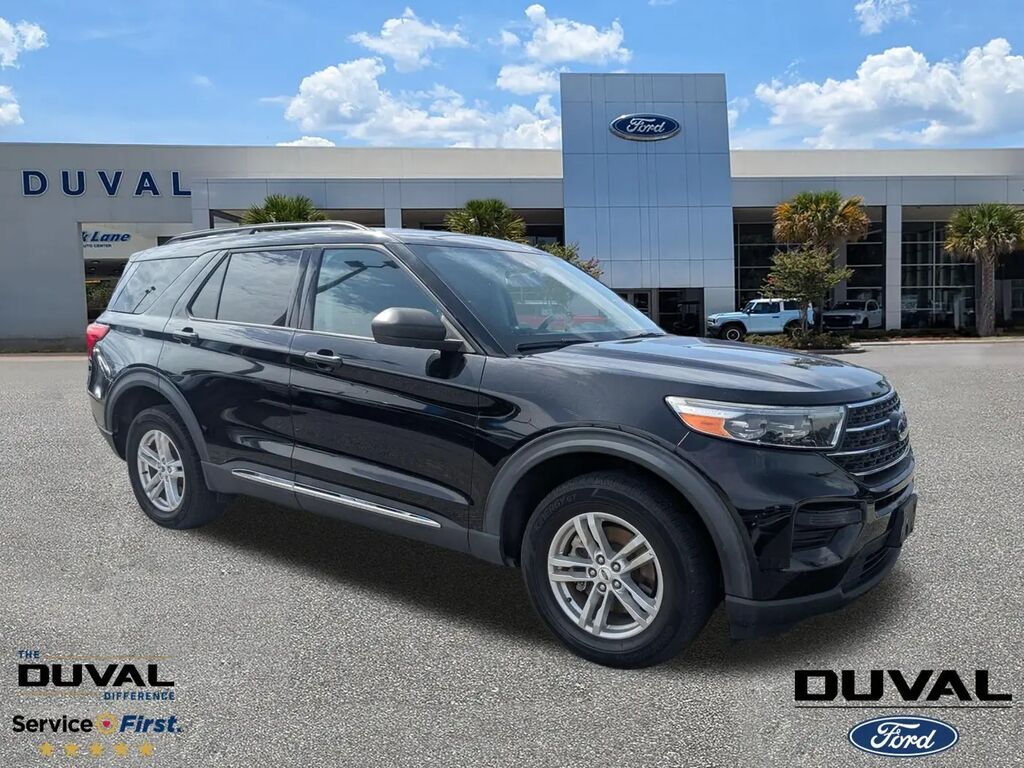 2022 Ford Explorer XLT — photo 1 of 45