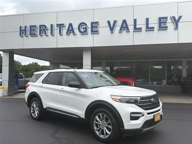 2022 Ford Explorer XLT — photo 1 of 27