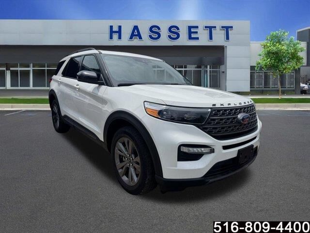 2022 Ford Explorer XLT — photo 1 of 13