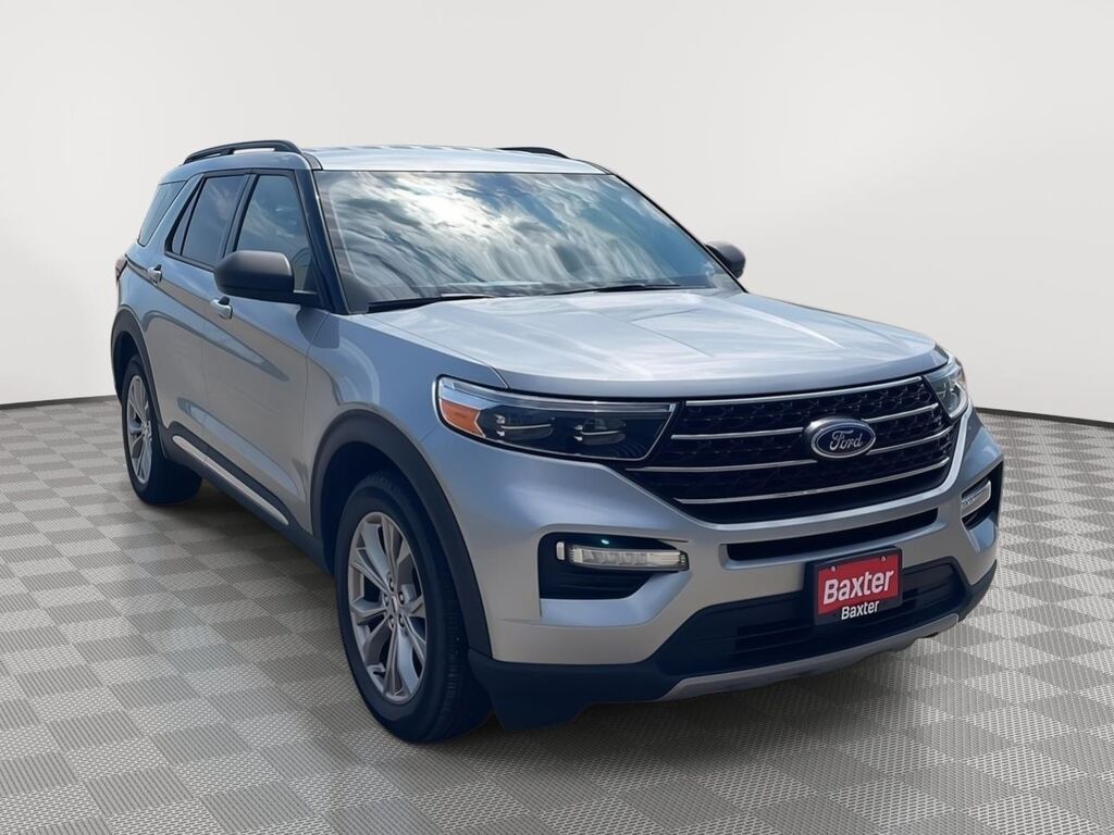 2023 Ford Explorer XLT — photo 1 of 2