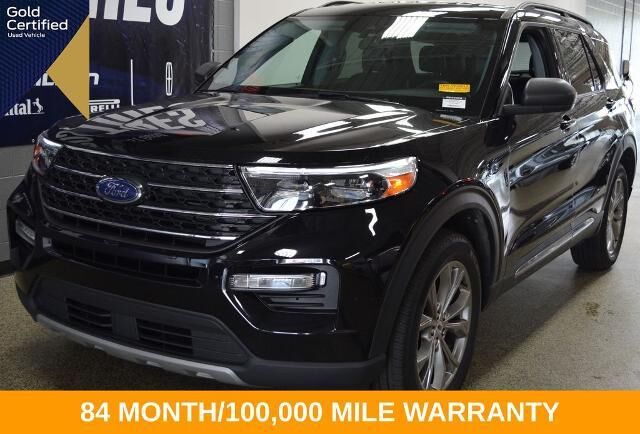 2023 Ford Explorer XLT — photo 1 of 13