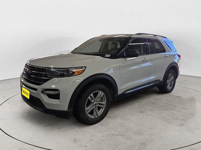 2023 Ford Explorer XLT — photo 1 of 26