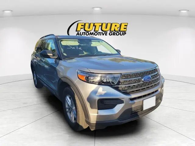 2023 Ford Explorer XLT — photo 1 of 26