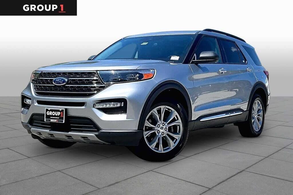 2023 Ford Explorer XLT — photo 1 of 1