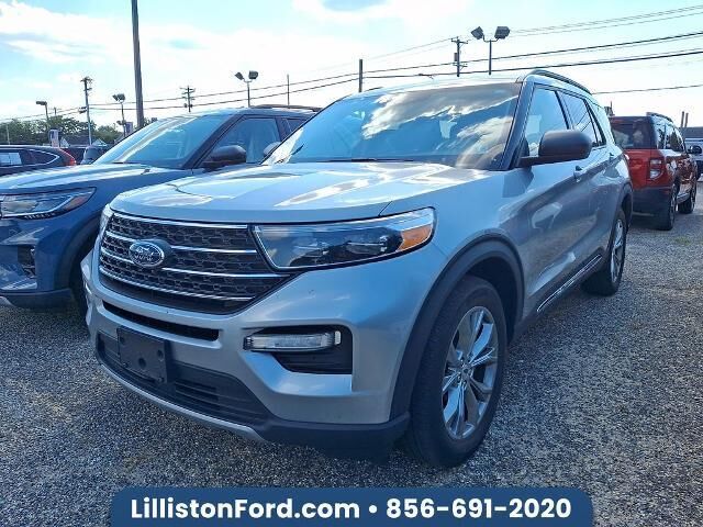 2023 Ford Explorer XLT — photo 1 of 51