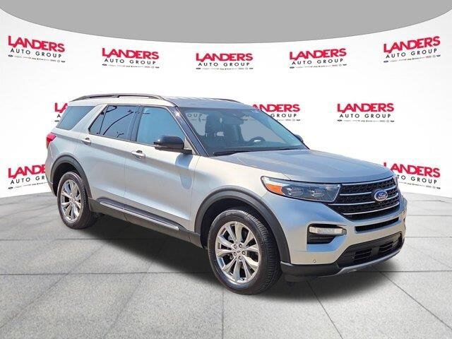 2023 Ford Explorer XLT — photo 1 of 13