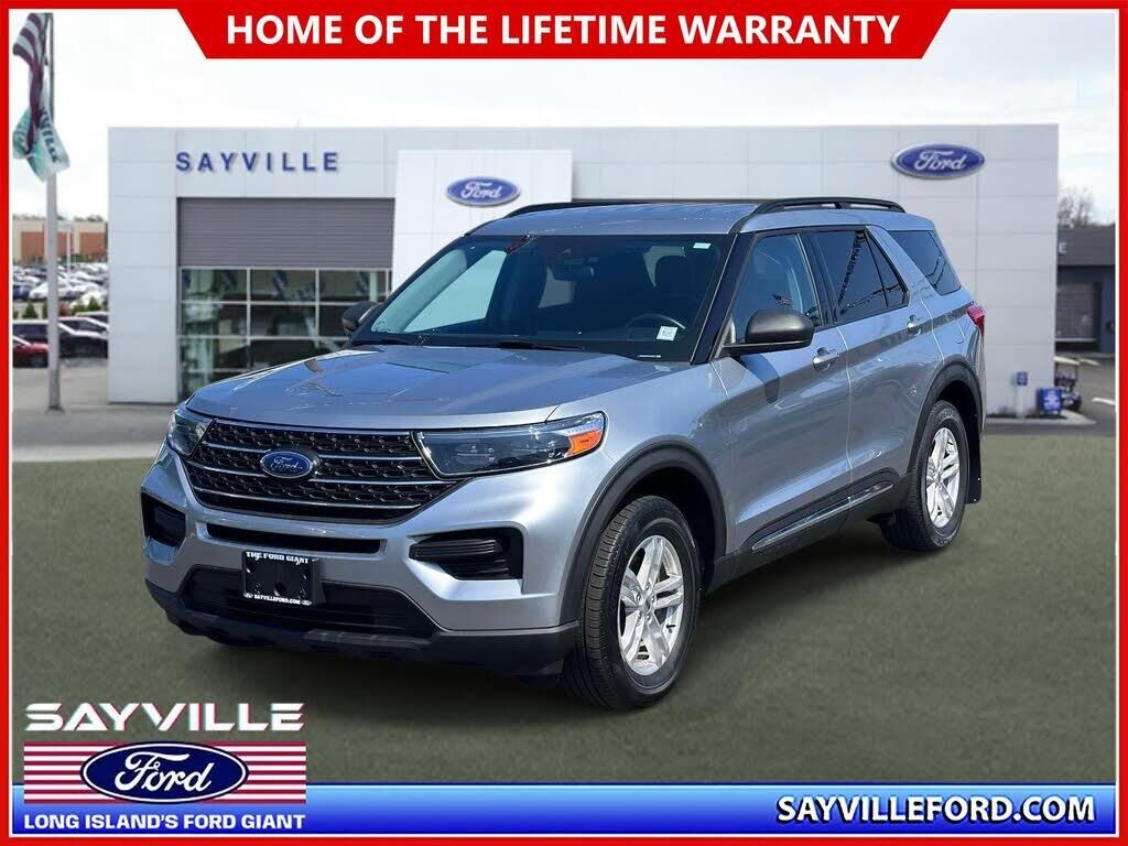 2023 Ford Explorer XLT — photo 1 of 1