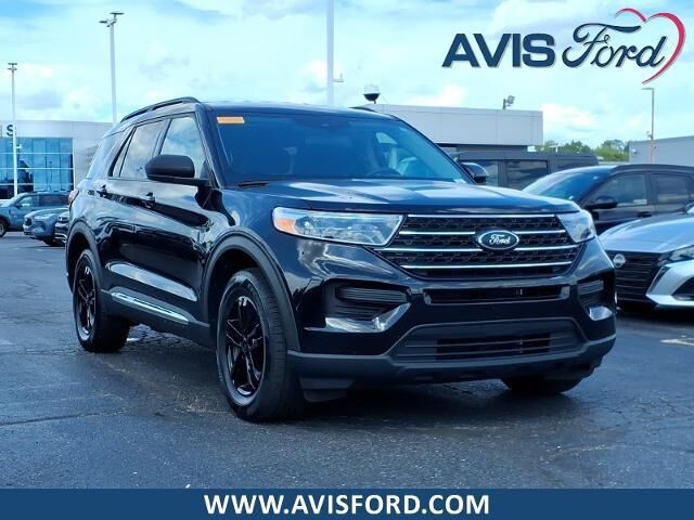 2024 Ford Explorer XLT — photo 1 of 52