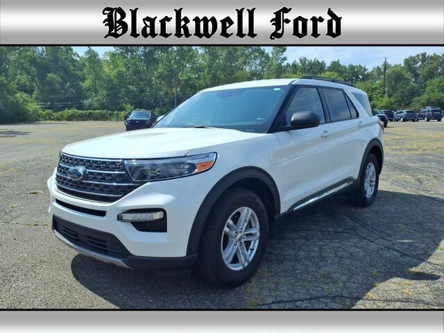 2024 Ford Explorer XLT — photo 1 of 26