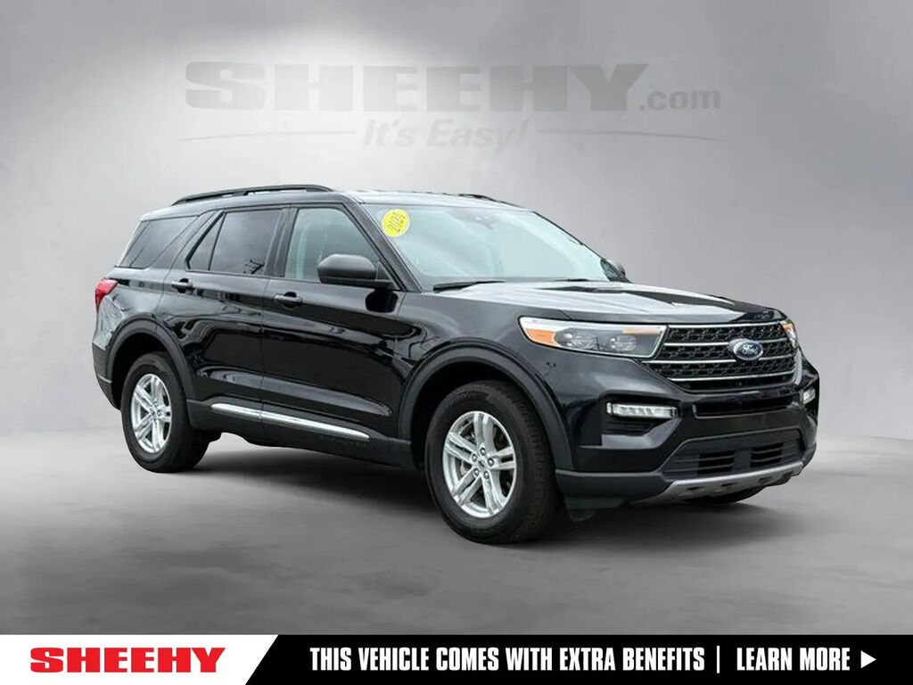 2024 Ford Explorer XLT — photo 1 of 10