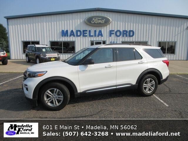 2024 Ford Explorer XLT — photo 1 of 26