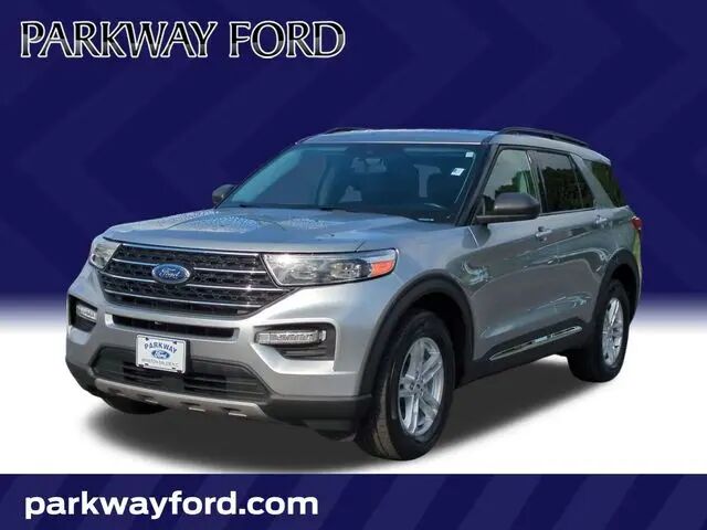 2024 Ford Explorer XLT — photo 1 of 13