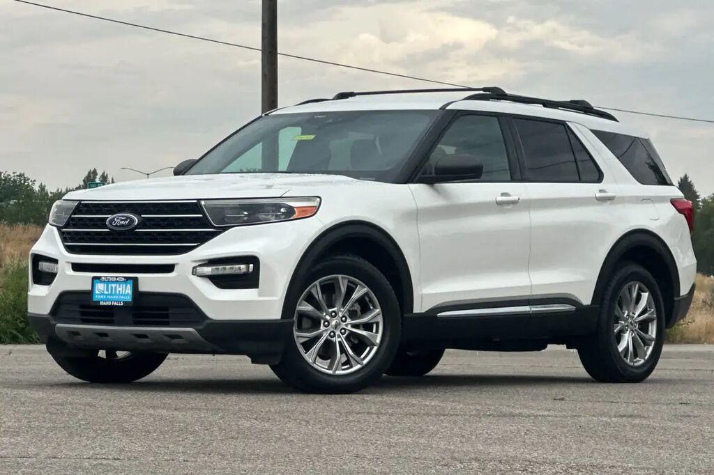 2020 Ford Explorer XLT — photo 1 of 7