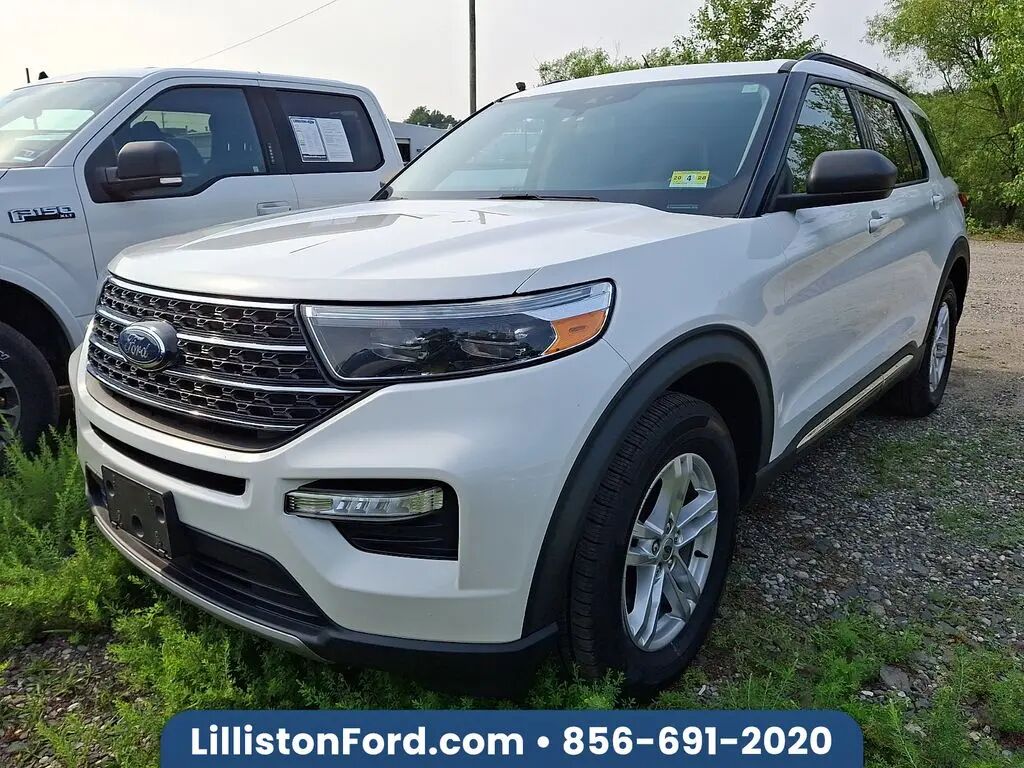 2021 Ford Explorer XLT — photo 1 of 13