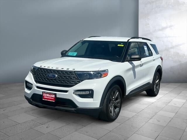 2021 Ford Explorer XLT — photo 1 of 26
