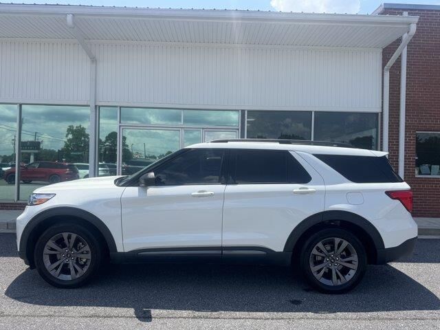 2021 Ford Explorer XLT — photo 1 of 26