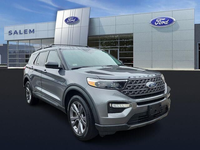 2022 Ford Explorer XLT — photo 1 of 26