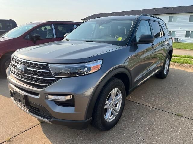 2022 Ford Explorer XLT — photo 1 of 26