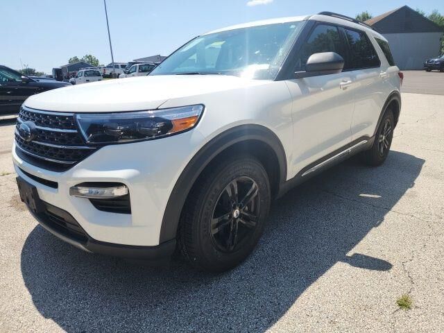 2022 Ford Explorer XLT — photo 1 of 40