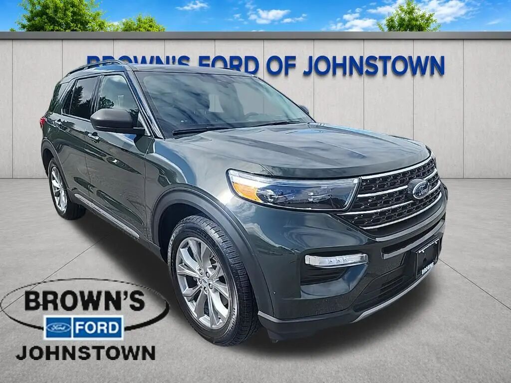 2022 Ford Explorer XLT — photo 1 of 13