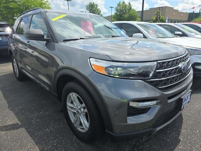 2022 Ford Explorer XLT — photo 1 of 26
