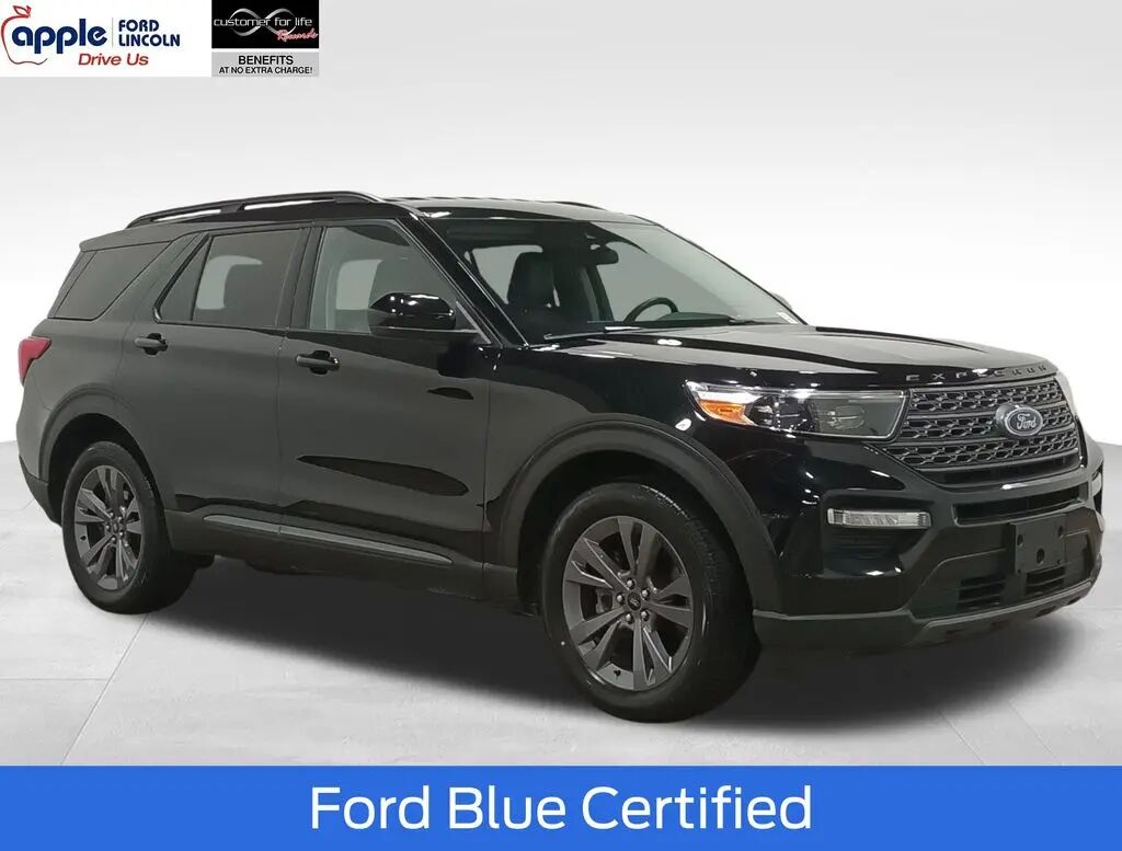 2023 Ford Explorer XLT — photo 1 of 26