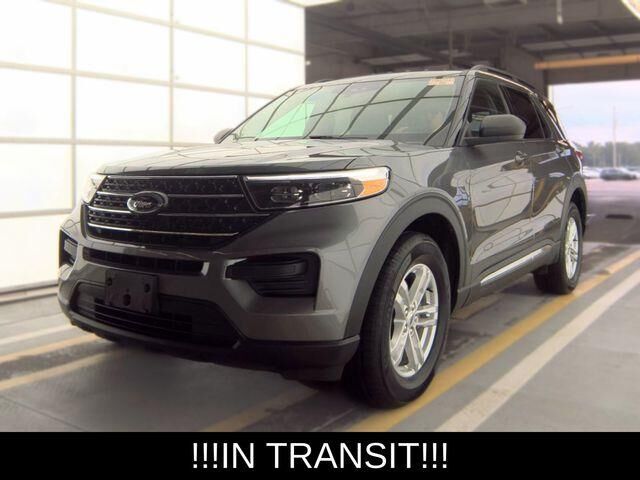 2023 Ford Explorer XLT — photo 1 of 28