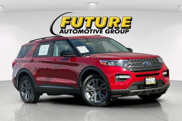 2023 Ford Explorer XLT — photo 1 of 26