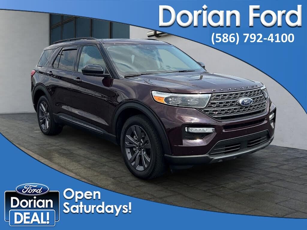 2023 Ford Explorer XLT — photo 1 of 2